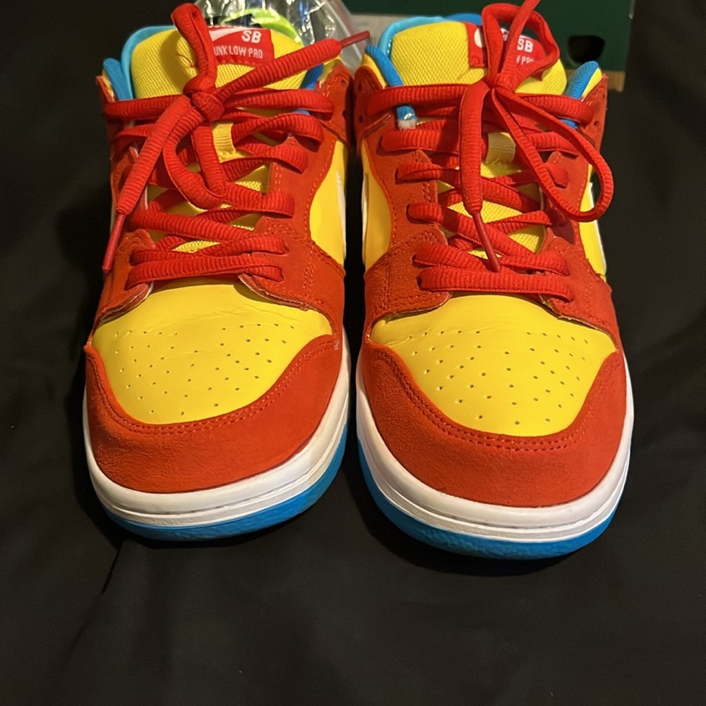 Nike - Picture 3 of 6